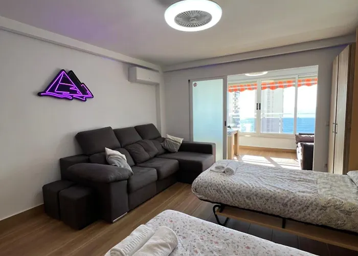 Hany Ducado 12-e 아파트 *